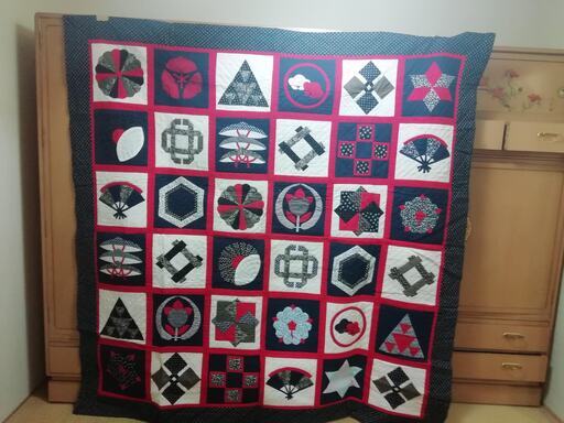 【ハンドメイド】手作り パッチワークのタペストリー難あり182×182cm