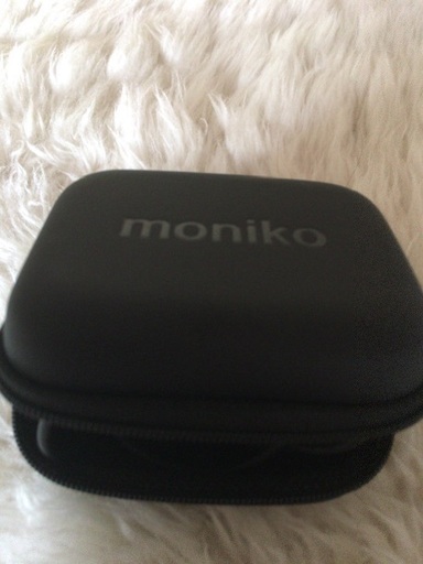 只今取引中です！未使用！BluetoothイヤホンMoniko/IPX4防水/防汗