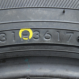 未使用 トーヨータイヤ オブザーブ・ガリッド ギズ OBSERVE GARIT GIZ 175/70R14 17年製4本(TD494Ykrwx)