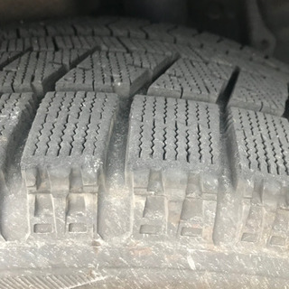 完売御礼‼️‼️スタットレスタイヤ 215/60   16インチ バリ山‼️