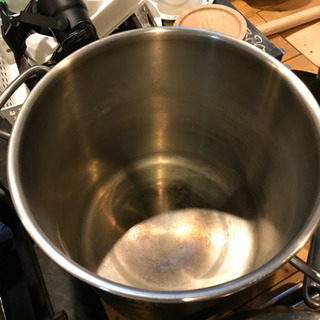 大鍋、パスタてぼ×3、アルミフライパン×2