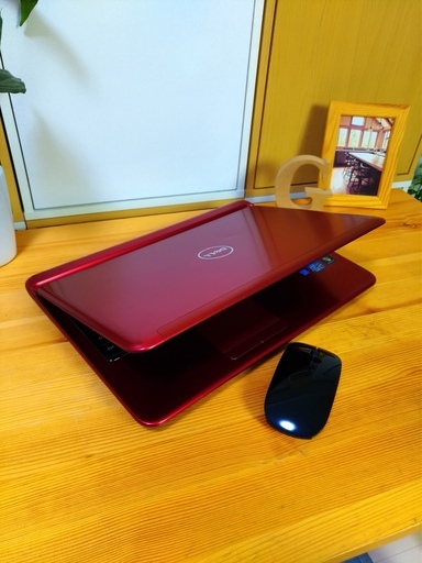 corei5メモリ8Gで超高性能！ 薄型軽量で持ち運びも便利☆ 大容量500G