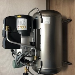 日立 ベビコン エアーコンプレッサー 0.4LE-8SB 単相100V タンク容量