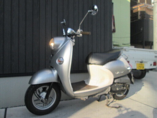 ☆ YAMAHA VINO SA26J シルバー 4サイクル タイヤバリ山♪☆ ヤマハ ビーノ ( DIO TODAY SCOOPY ) 原付 スクーター 50cc 茨城 ヤマハ ビーノ SA26J 人気の白 ホワイト ４スト 通勤通学 vino