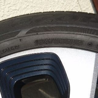 タイヤ  4本  195/65/15