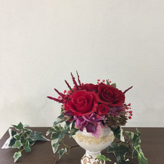 【新品】人気のプリザーブドフラワーです。