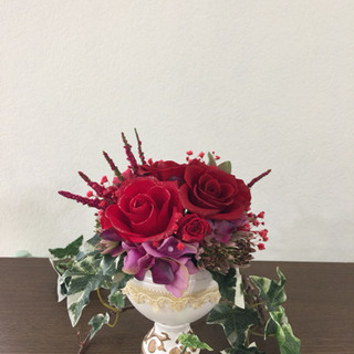 【新品】人気のプリザーブドフラワーです。