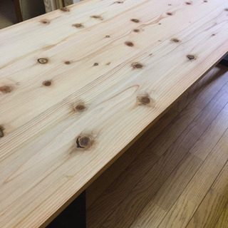 大特価 180cmサイズ 無垢材を使ったダイニングローテーブル 近場配送無料