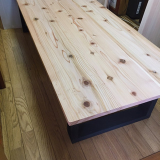 大特価 180cmサイズ 無垢材を使ったダイニングローテーブル 近場配送無料