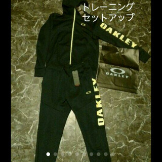 オークリー ファイターズ フルジップパーカー PERFORMANCE FIT