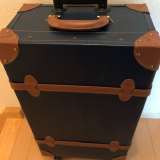 【取引先決定】トランク型スーツケース