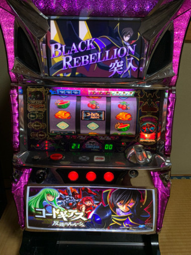 コードギアス反逆のルルーシュ コイン不要機付 11月までに購入してくれる方二台まとめて購入してくれる方値下げします！