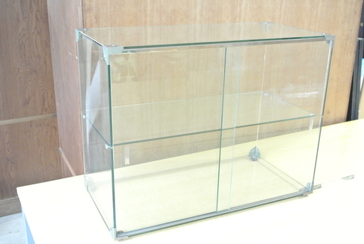 引き戸付き ガラスの2段ショーケース　コレクションの展示・保管に　ディスプレイ什器