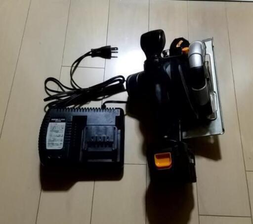 PAOCK12V充電式木工用丸のこ