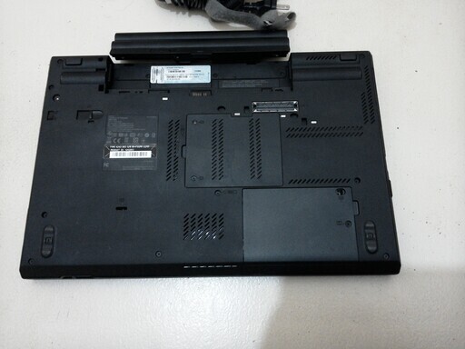 （お取引済み）ThinkPad　T520　15.6インチ液晶ノートPC　Win10　Home 64bit 外装も良好です