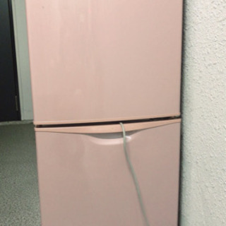 ピンクの冷蔵庫です！