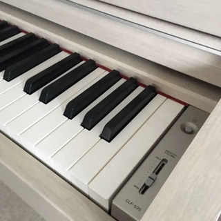 【中古電子ピアノ】ヤマハ CLP-535/2014年製