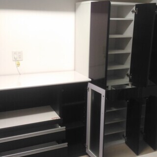 食器棚とテーブル台未使用品です。