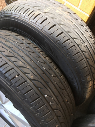 ノーマルタイヤ 195/65R15 ホイル付 マツダプレマシー 使用期間短いです