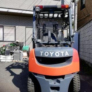 ￥８０万円　トヨタフォークリフト　ニトン　ガソリンとプロパンガス兼用　＊値下げ交渉はご遠慮ください。 80万円 トヨタフォークリフト ニトン ガソリンとプロパンガス兼用