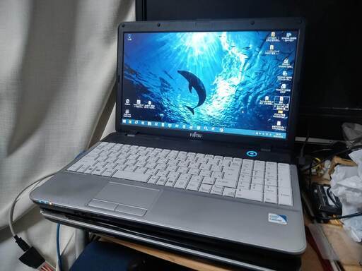 富士通　LIFEBOOK A512／FX (＝FMVXNEVQ2Z) ※Windwos８．１ Pro　Office付き