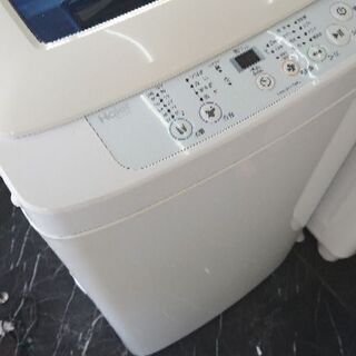 配送無料(市内近郊)ハイアール洗濯機4.2k 16年式