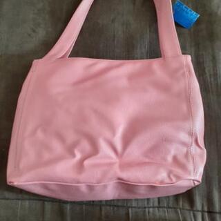 新品ピンクのバッグ