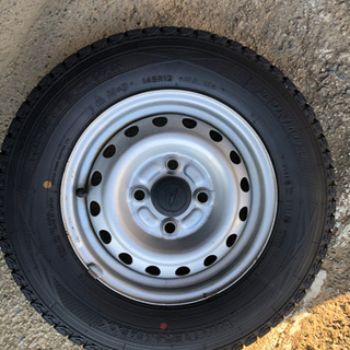 145/12-6PRスタッドレスタイヤセット