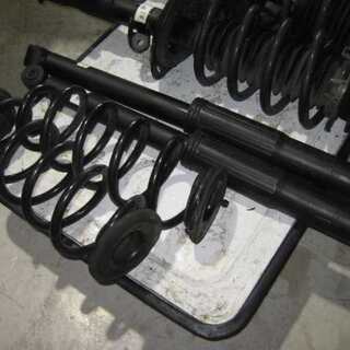 ☆24年フリード　スパイク　GB3☆純正ダンパーASSY