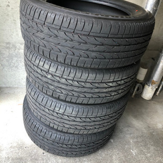 ブリジストン夏タイヤ 215／60／R17