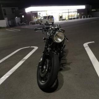 SR400 カフェレーサー仕様