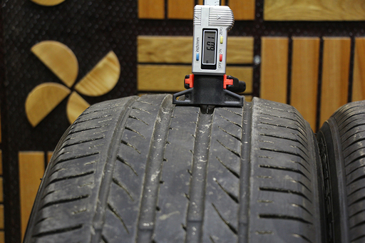トーヨー TOYO PROXES R40 215/50R18 15年製 中古タイヤ 4本セット 