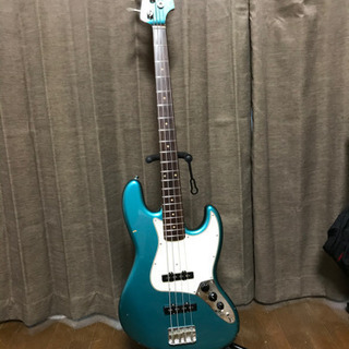 試奏OK ジャズベース Freedom Custom Guitar Research