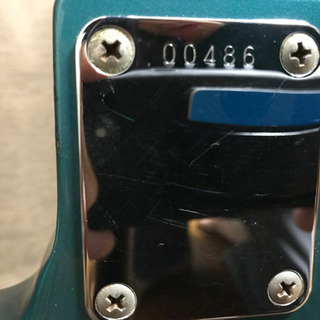 試奏OK ジャズベース　Freedom Custom Guitar Research