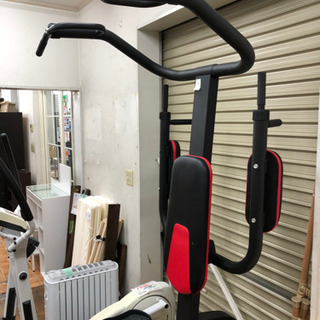 本格的懸垂マシーン 腹筋 腕立て マット付き(耐荷重150kg) - 福岡市