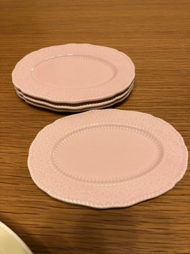 ピンクのお皿 セリア Maria 南彦根の食器の中古あげます 譲ります ジモティーで不用品の処分 ピンクのお皿 セリア Maria 南彦根の食器の中古あげます 譲ります ジモティーで不用品の処分