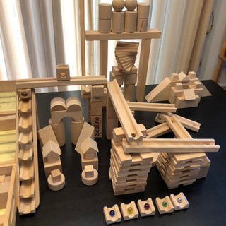 ピタゴラスイッチが無限に楽しめるスカリーノ、無限積み木、白木の積み木セット ピタゴラスイッチが無限に楽しめるスカリーノ、無限積み木、白木の