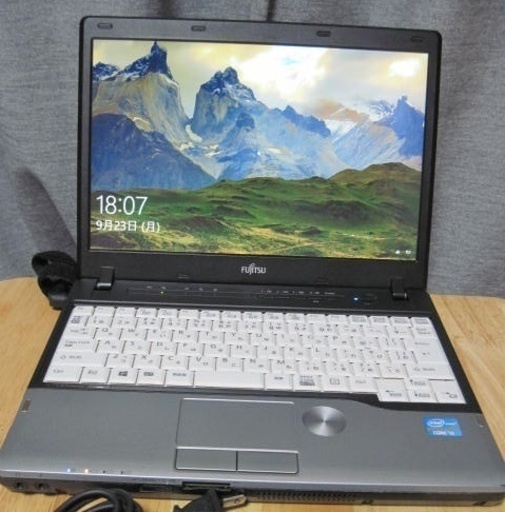 爆速15秒起動/富士通Ｂ5ノートP772/G　i5-3340M2.70GHz/Win10Pro64/8G/360G/新品SSD