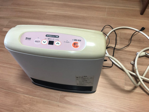 ガスファンヒーター　2500円