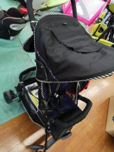Richell　B型ベビーカー(紺色)