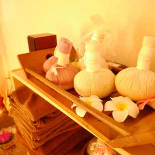 値下げしました。】すぐに営業出来る・もみほぐし・タイ古式マッサージ