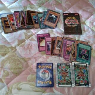 遊戯王カード、少し英語版、ポケモンカード1枚、ムシキング2枚
