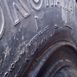 4トン車のリング式タイヤ6本セット3万5千円売り