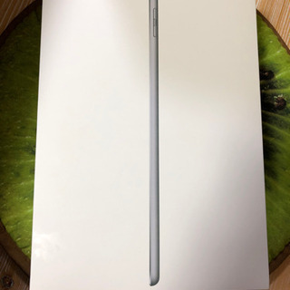 【新品未使用】iPad第6世代Wi-Fi＋セルラーモデル32GB...