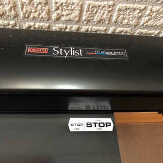 KIKUCHI スプリングローラー　スタイリストスクリーン　100インチ