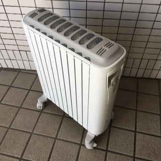 【未使用】DeLonghi  ベルカルド　オイルヒーター