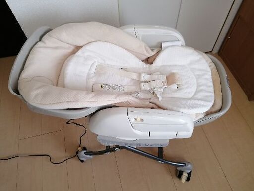 コンビ電動ハイローチェア