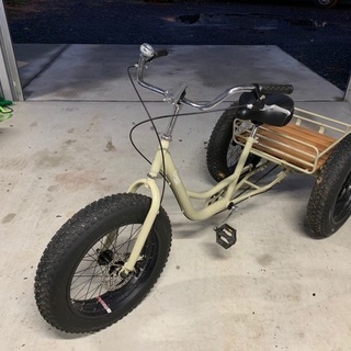 Exect Familiar　三輪自転車 20インチ クリーム色　大人用三輪車　トライク　オフロード