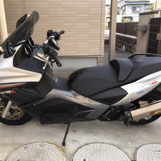 アプリリア　 世界最速　ビッグスクーター　850cc