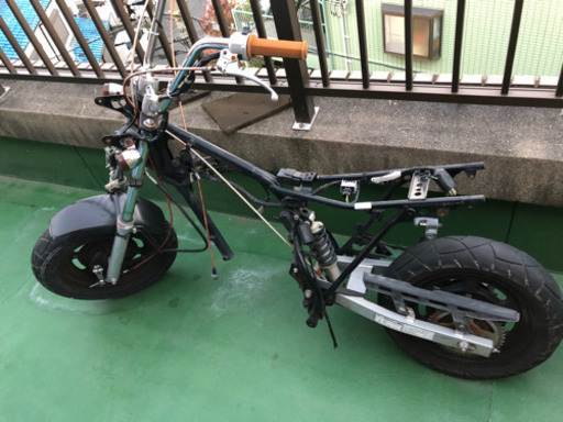 エイプ50 レストアベース